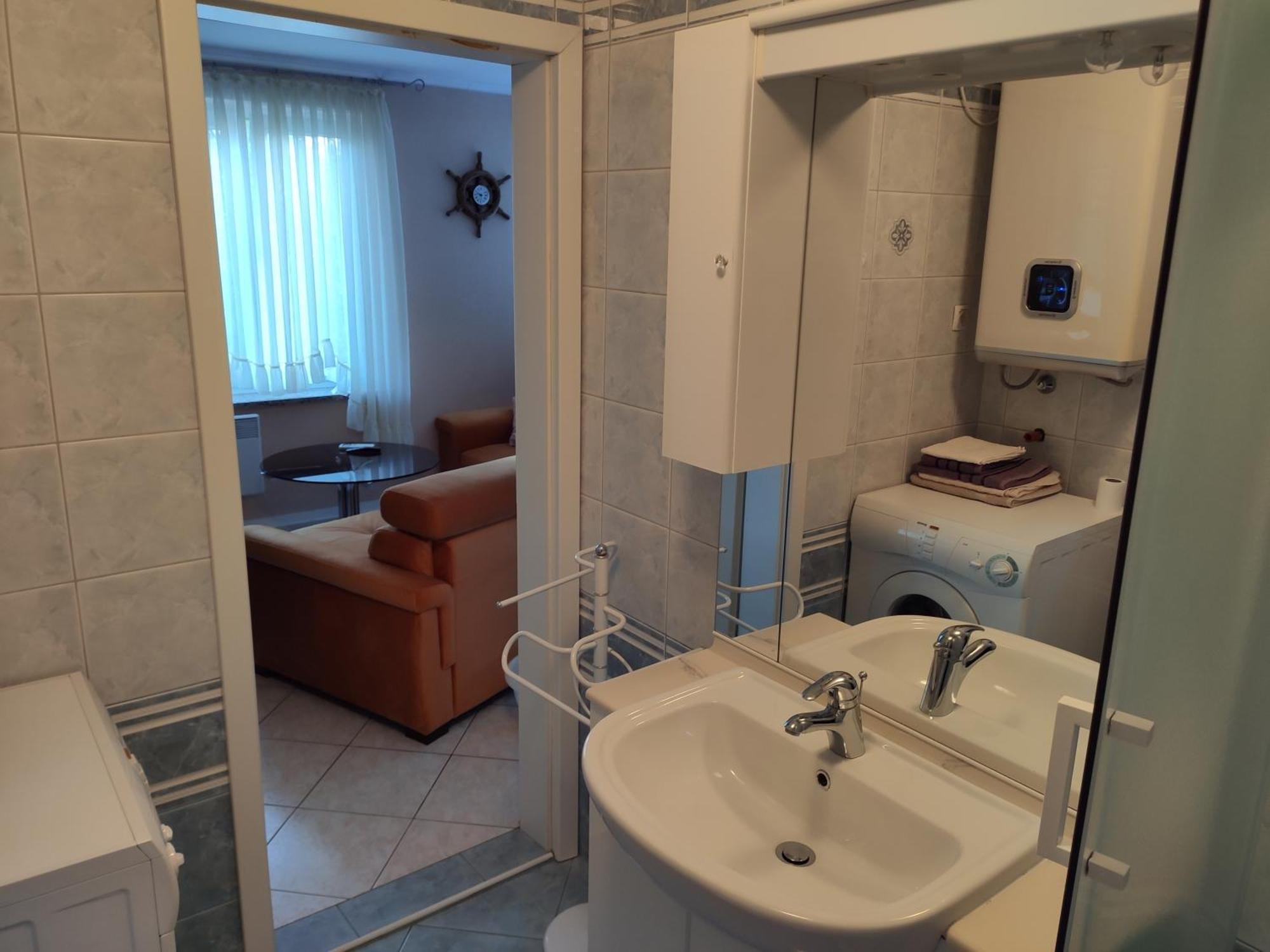 Apartment With Private Garden And The Terrace Ev Station Available Crikvenica Eksteriør bilde