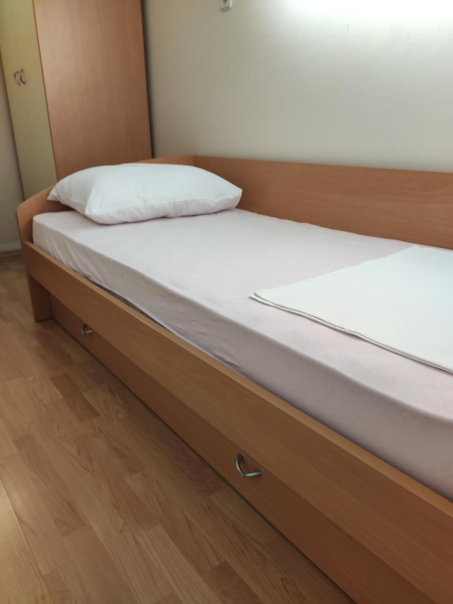 Apartment With Private Garden And The Terrace Ev Station Available Crikvenica Eksteriør bilde